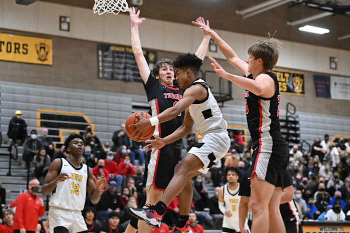 Roosevelt North Medford boys basketball Leon Neuschwander 17